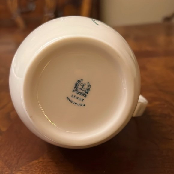 Lenox Porcelain Blue Bird Pitcher. - Picture 6 of 7